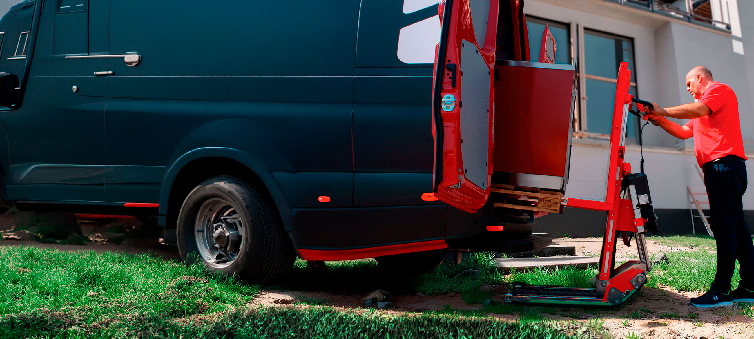 Carrelli saliscale elettrici