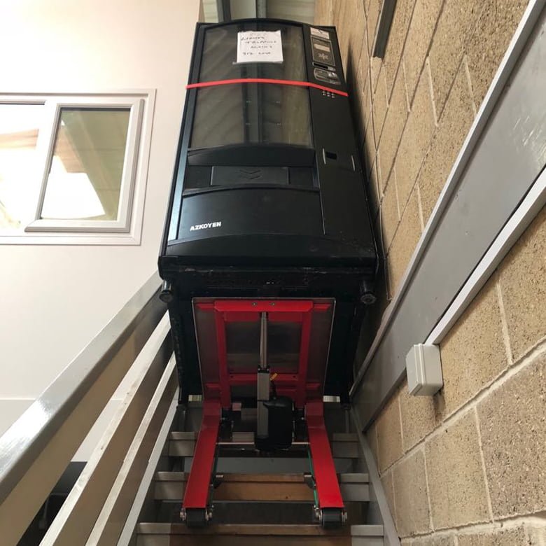 Treppensteiger Zonzini für Transport von Vending Machines in obere Stockwerke