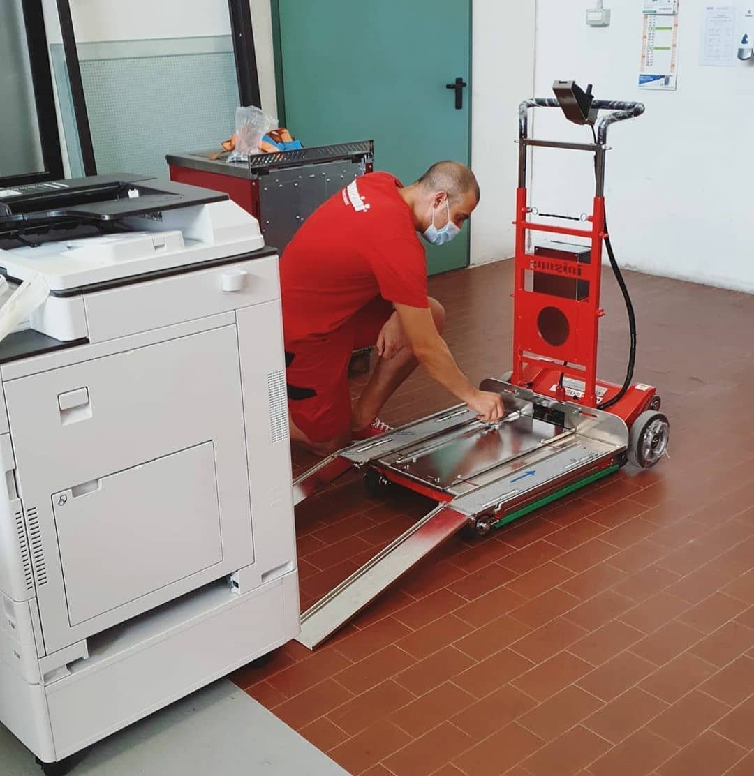 Elektrischer Treppensteiger für Transport von Fotokopierern