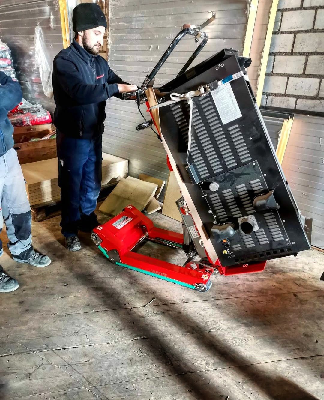 Zonzini stair climber for oversized loads