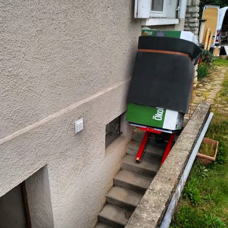 Zonzini stair climber for boiler delivery on outdoor stairs