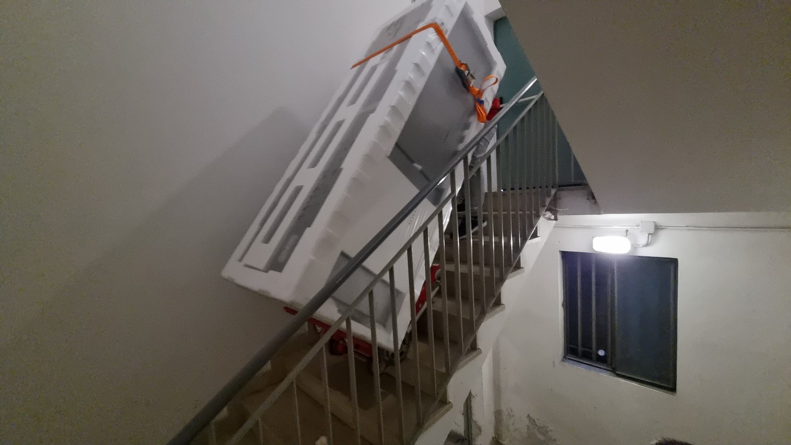 Professional stair climber for American refrigerator transport