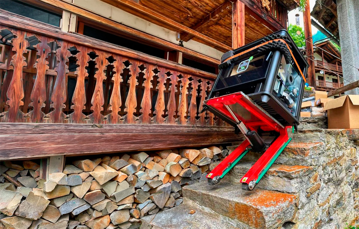 Domino - Transporte estufas por escaleras