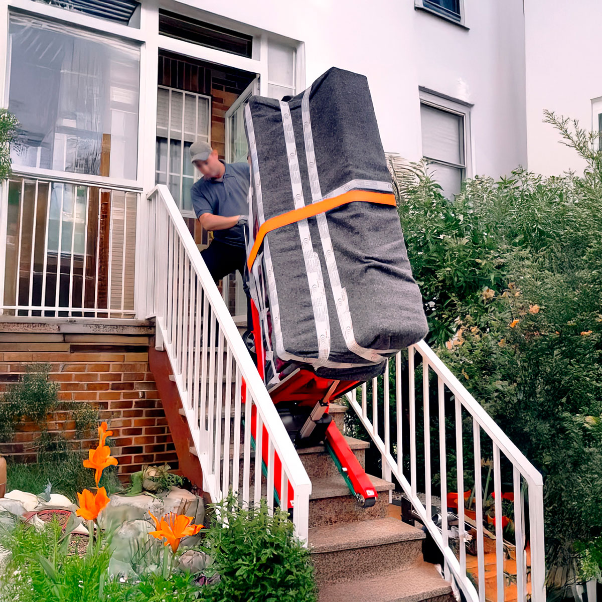 Sube escaleras eléctrico Domino para transporte de pianos verticales por escaleras
