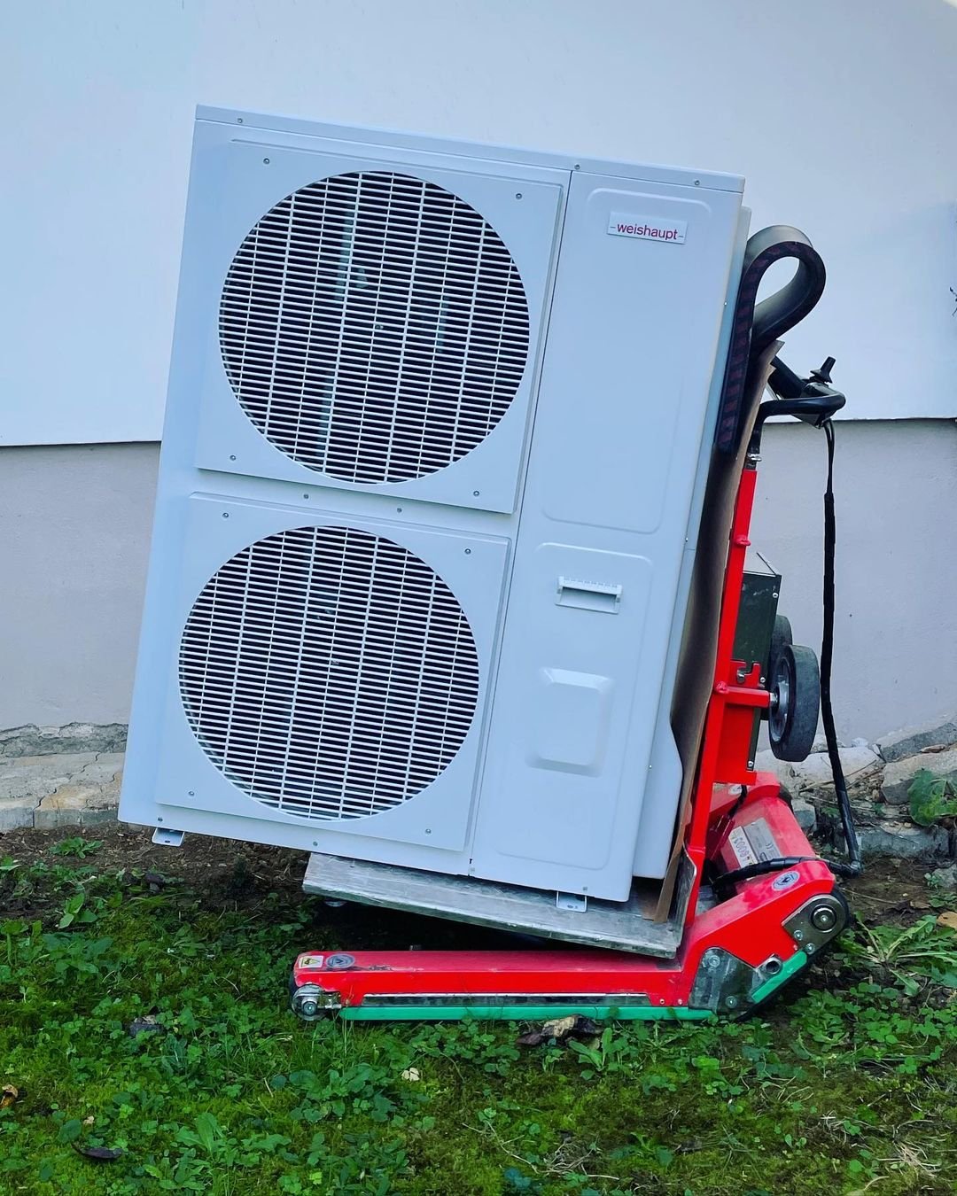 Entrega de calentador térmico con sube escaleras eléctrico Zonzini