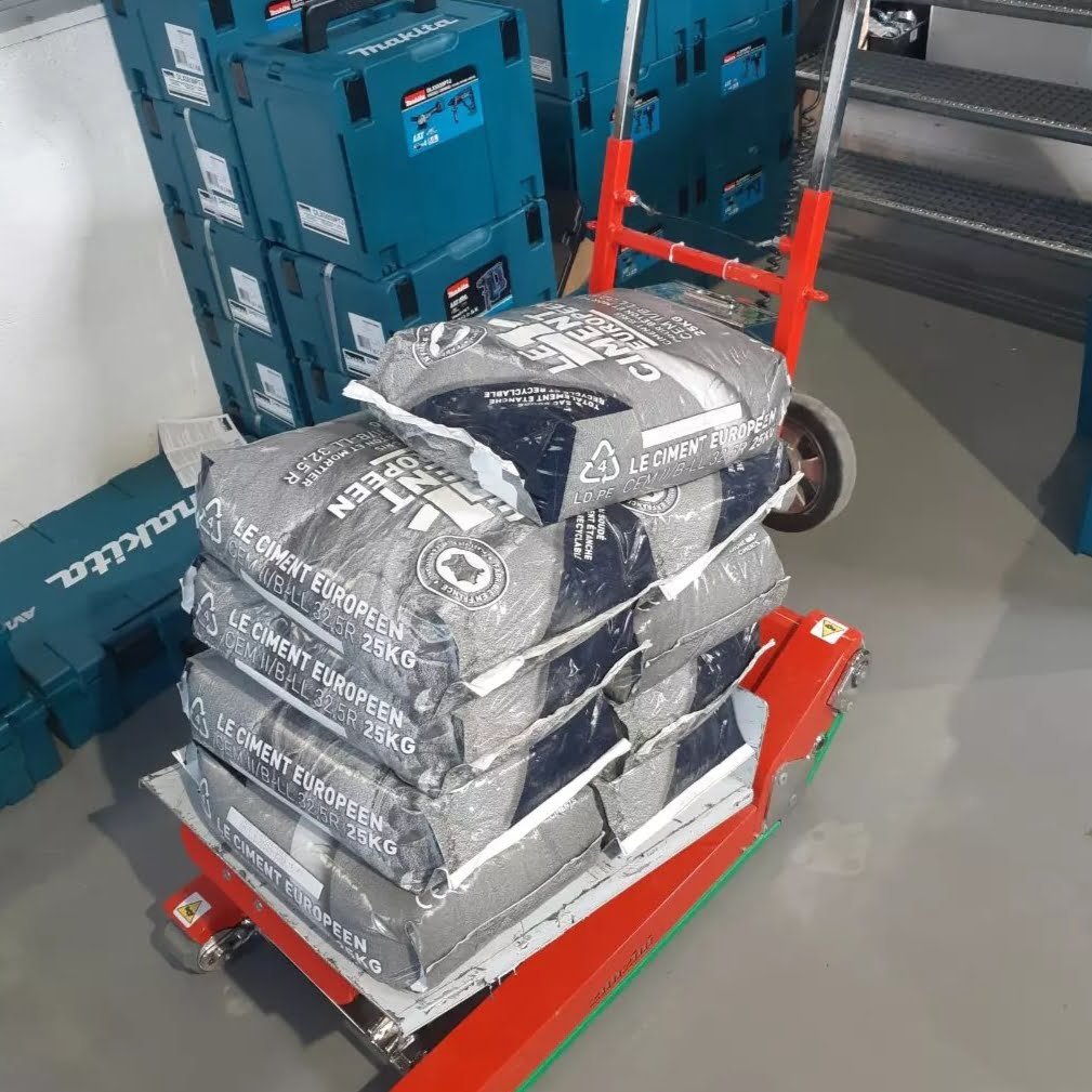 Carretilla sube escaleras para transporte de material de reforma