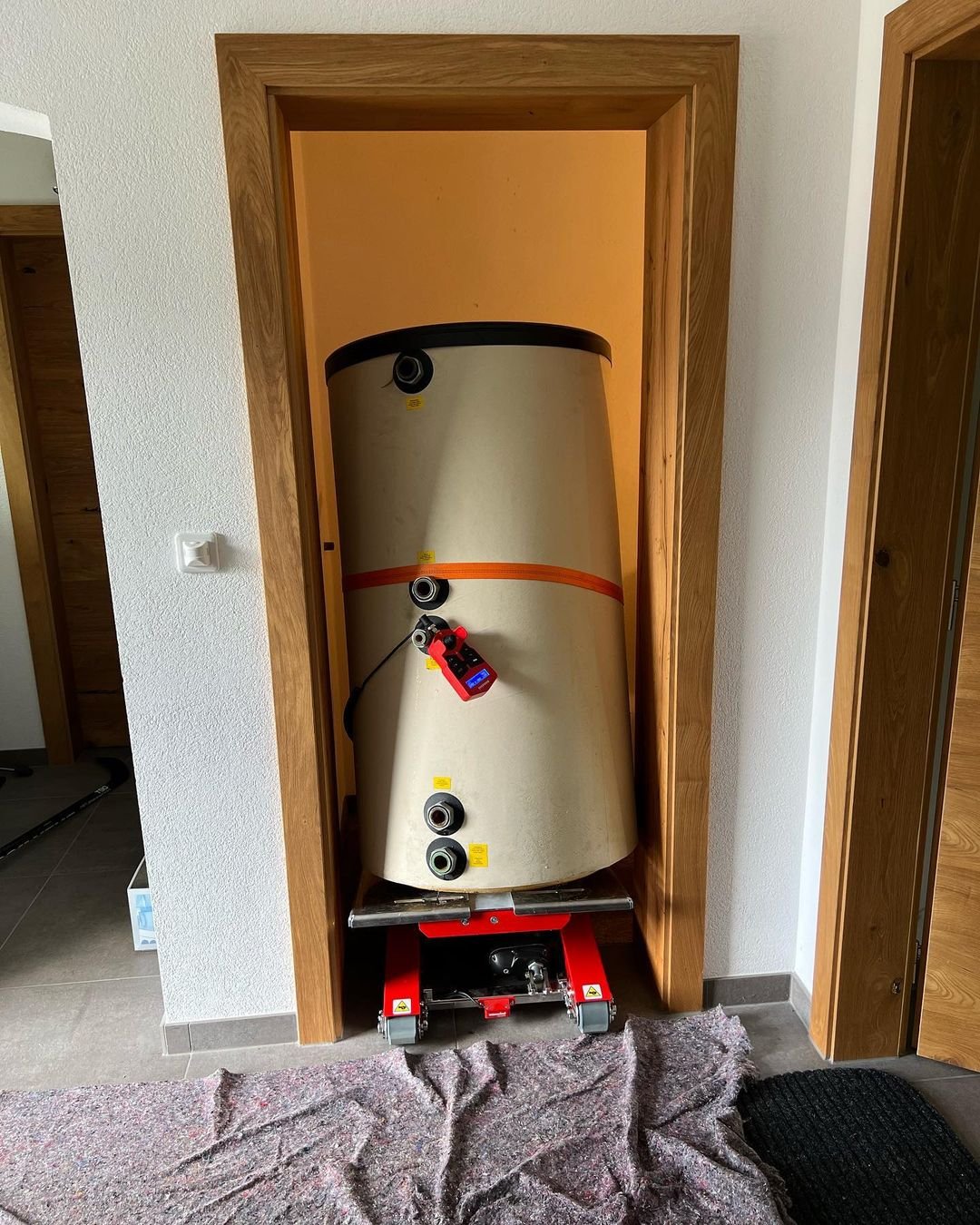 Saliscale elettrico per sostituzione caldaia vecchia